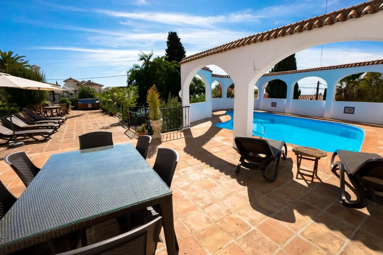 Private Heated Pool, Jacuzzi & 1225M2 Garden In Villa Cipreses Frigiliana Spanien