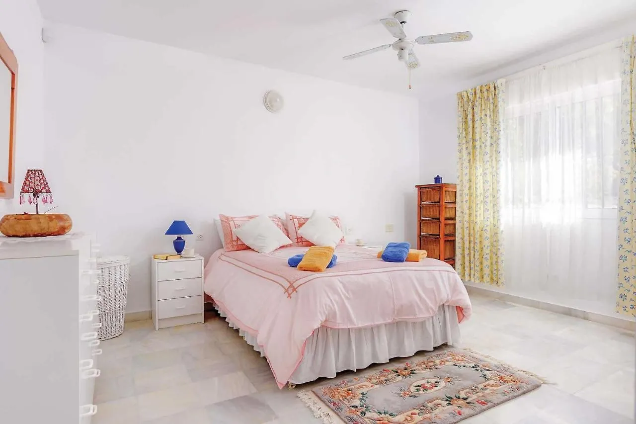 Private Heated Pool, Jacuzzi & 1225M2 Garden In Villa Cipreses Frigiliana Spanien